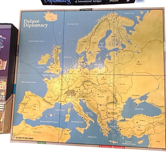 RARE Diplomacy Deluxe Board Game International Intrigue COMPLETE Avalon 1992 - Picture 5 of 7